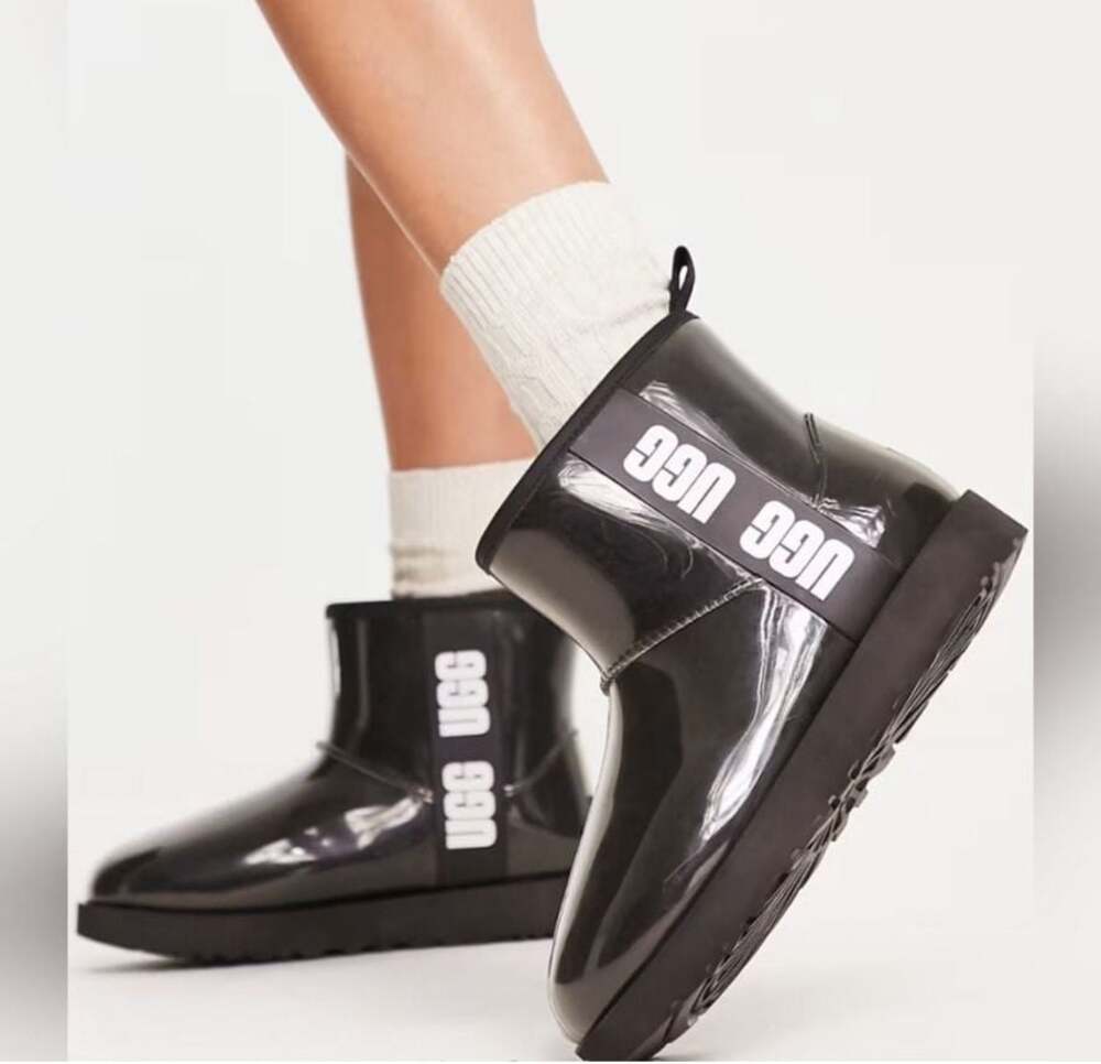 UGG Clear Mini Rain Boots Black, Size 8, Stormy Weather Warm Feet